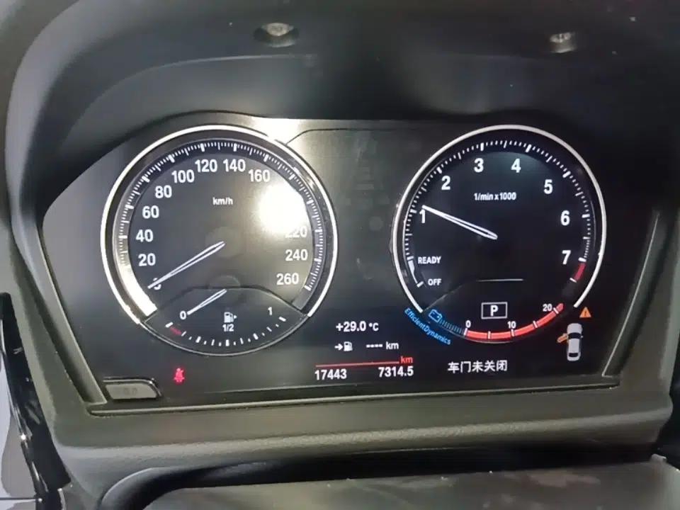 BMW 1 Series 2022 125i M Sport Night Edition — миниатюра 14