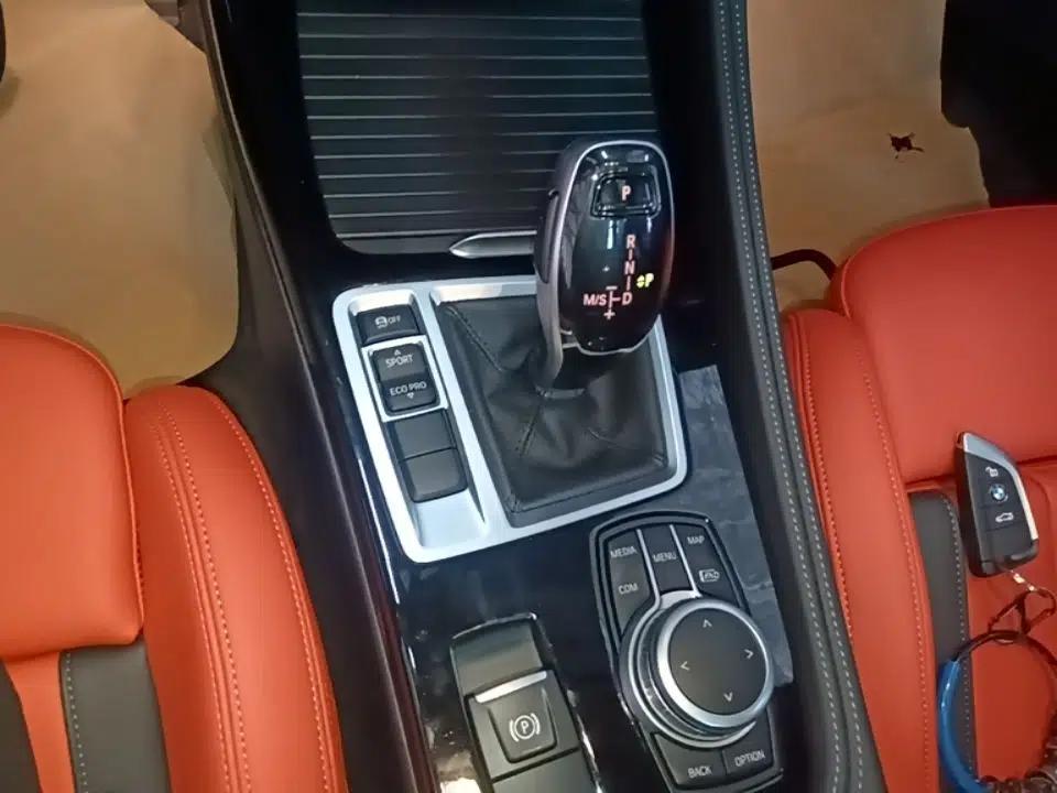 BMW 1 Series 2022 125i M Sport Night Edition — миниатюра 16