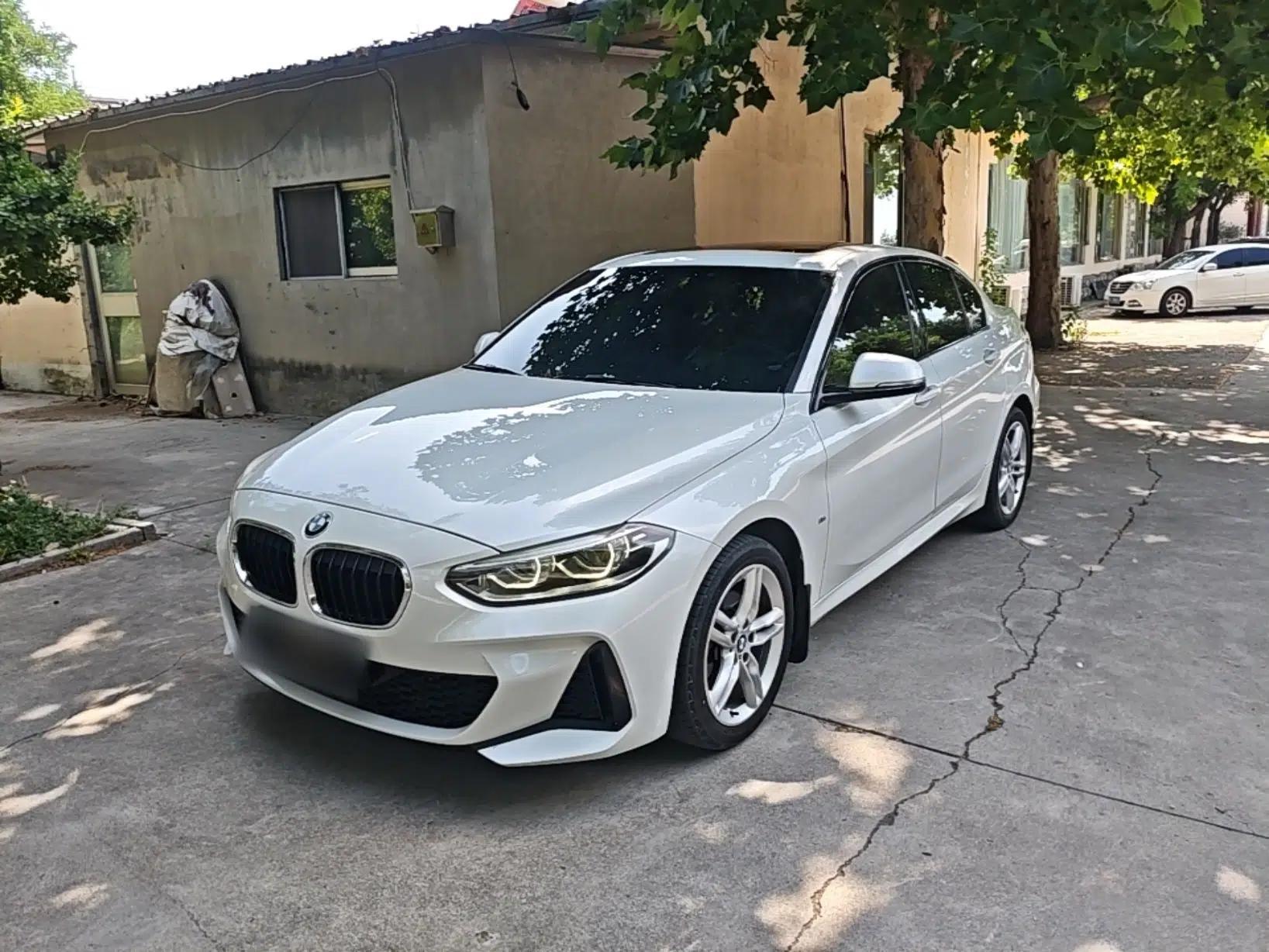 BMW 1 Series 2019 118i M Sport Package — миниатюра 1