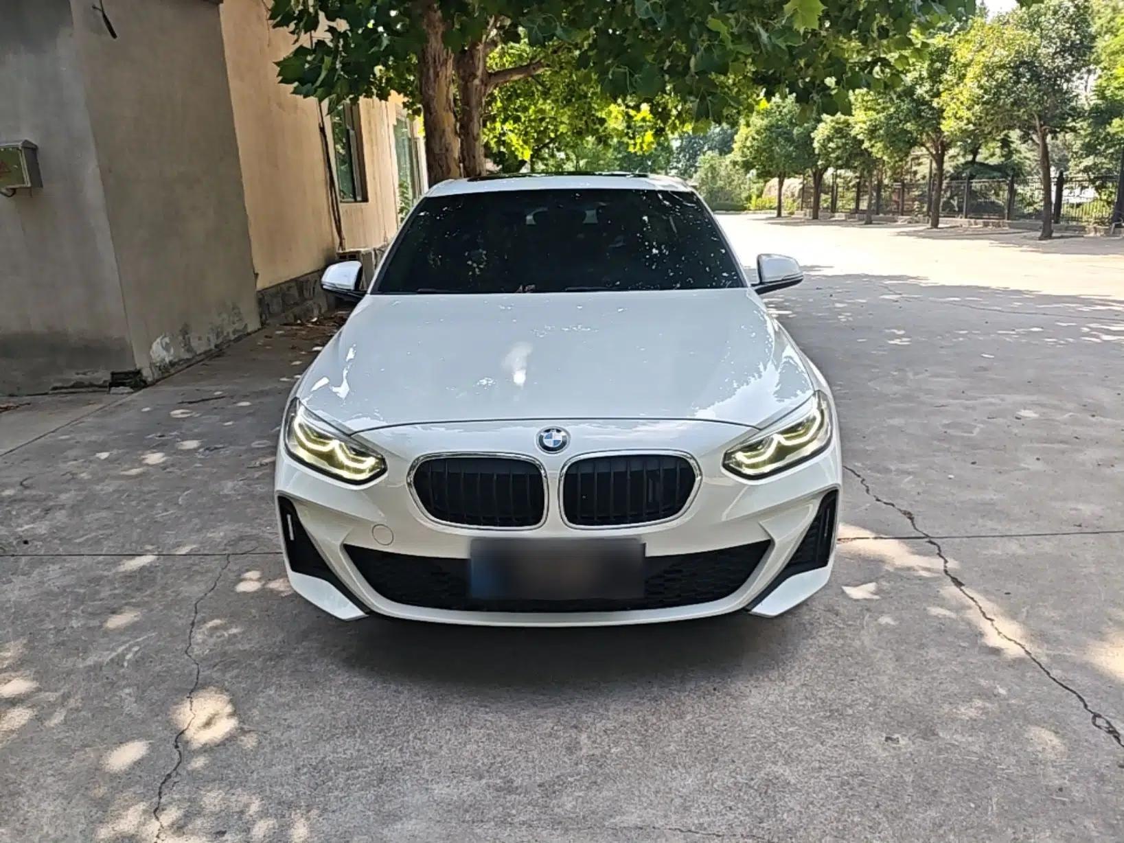 BMW 1 Series 2019 118i M Sport Package — миниатюра 2
