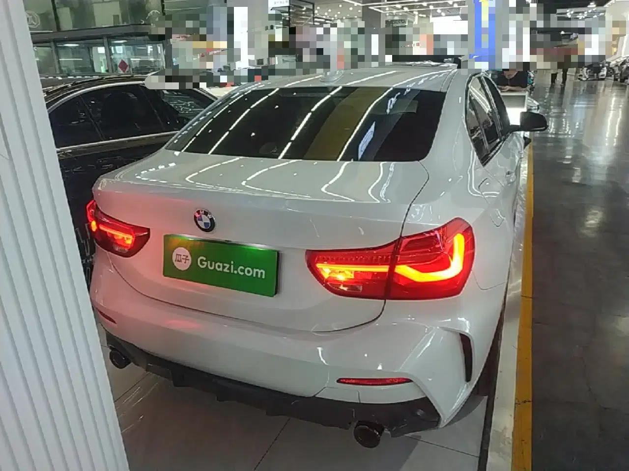 BMW 1 Series 2021 120i M Sport Night Edition — миниатюра 5