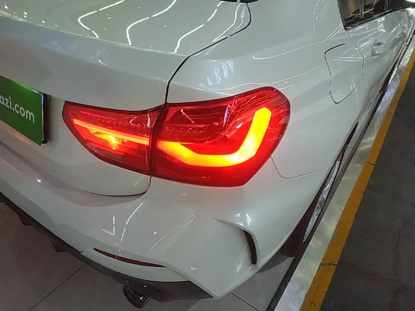 BMW 1 Series 2021 120i M Sport Night Edition — миниатюра 9