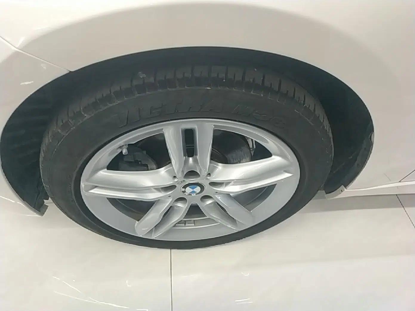 BMW 1 Series 2021 120i M Sport Night Edition — миниатюра 10