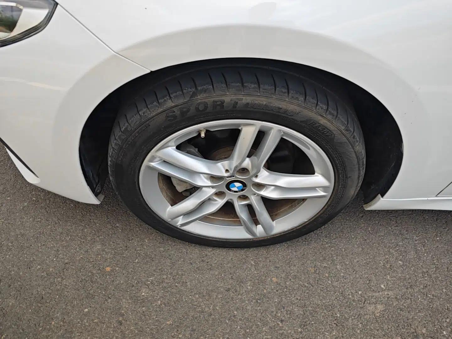 BMW 1 Series 2020 120i M Sport Package — миниатюра 15