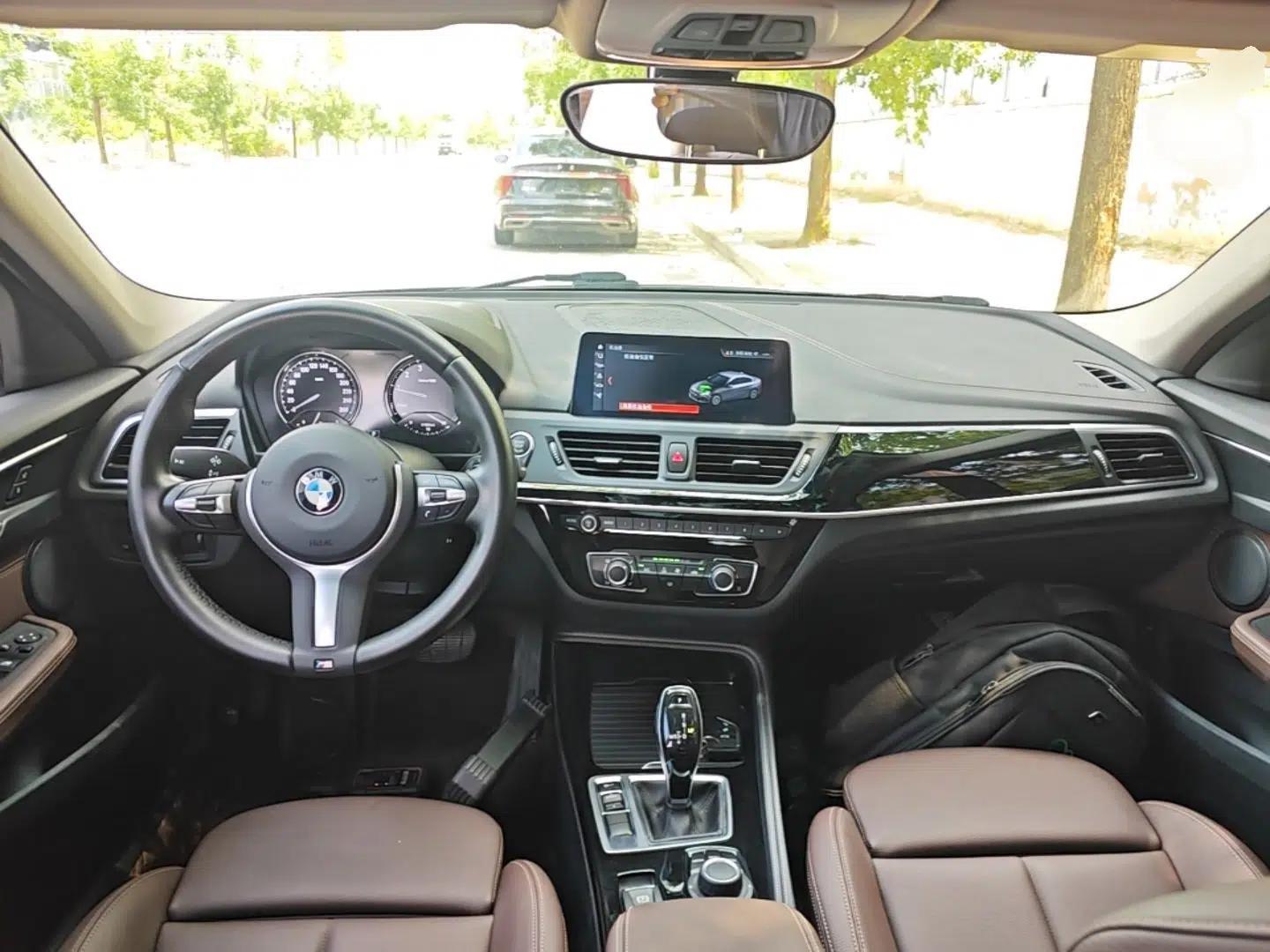 BMW 1 Series 2020 120i M Sport Package — миниатюра 17