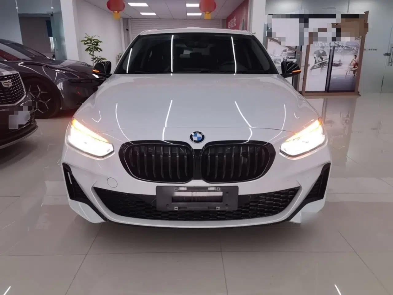 BMW 1 Series 2021 120i M Sport Night Edition — миниатюра 2