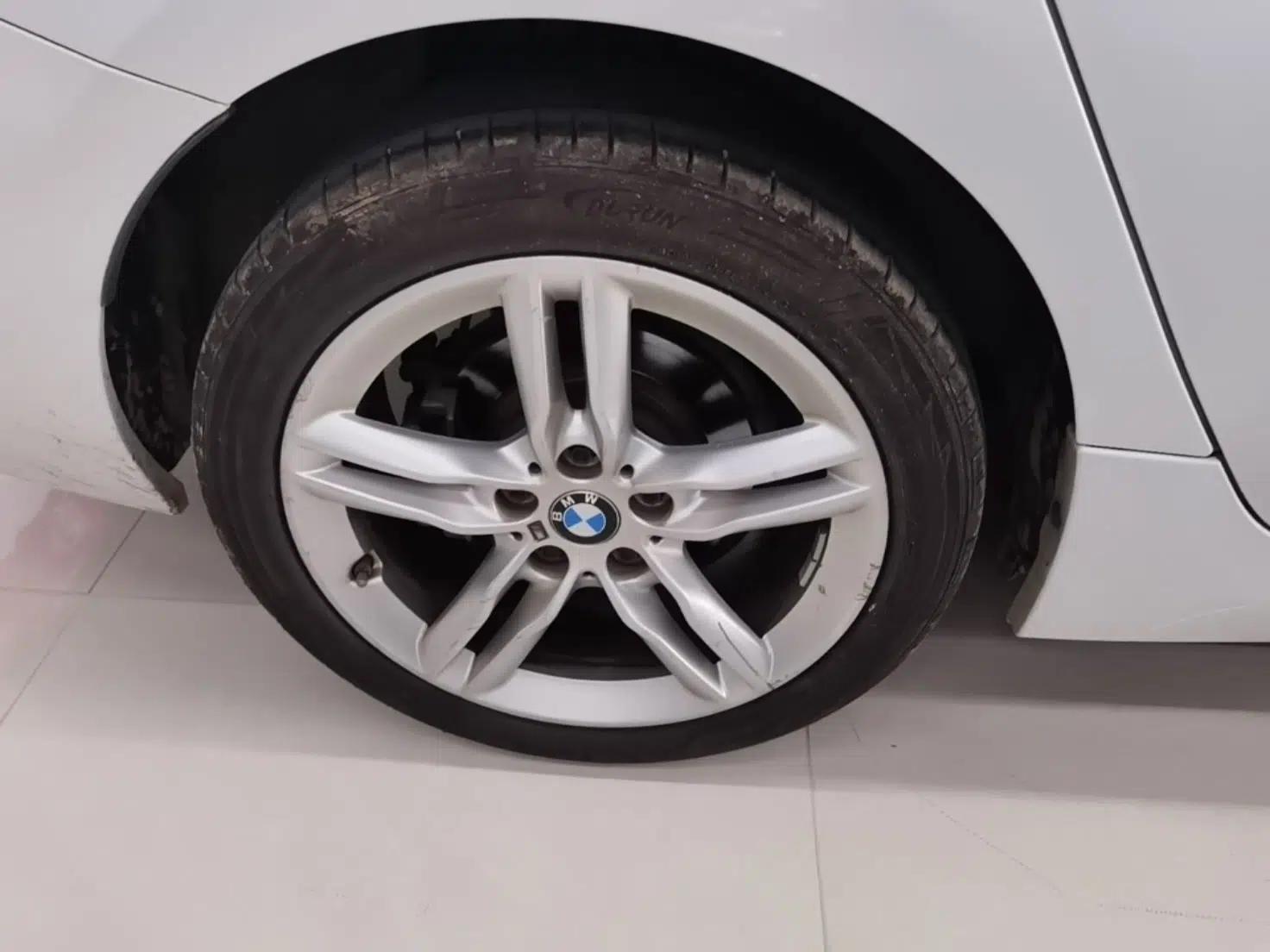 BMW 1 Series 2021 120i M Sport Night Edition — миниатюра 11
