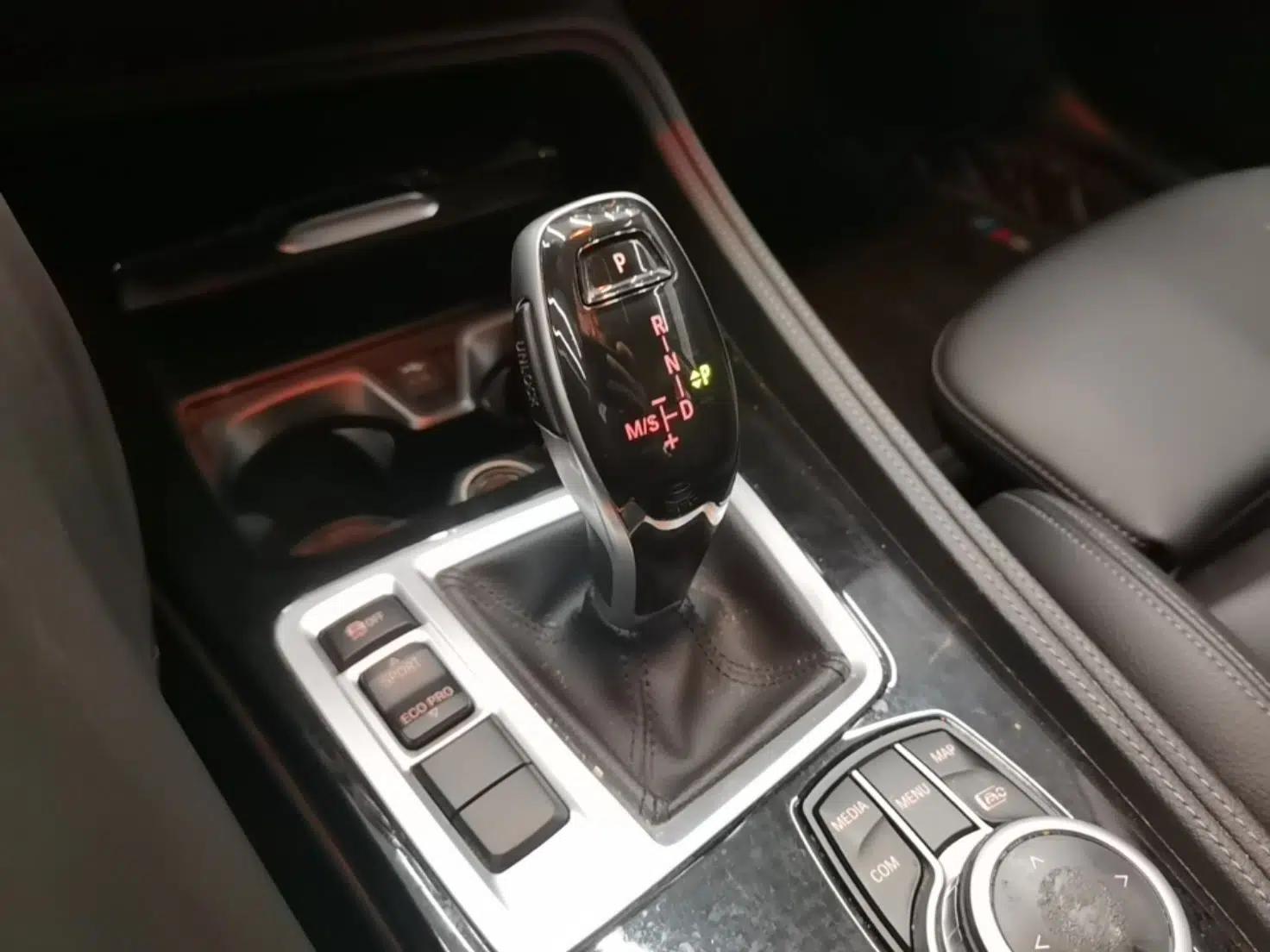 BMW 1 Series 2021 120i M Sport Night Edition — миниатюра 16