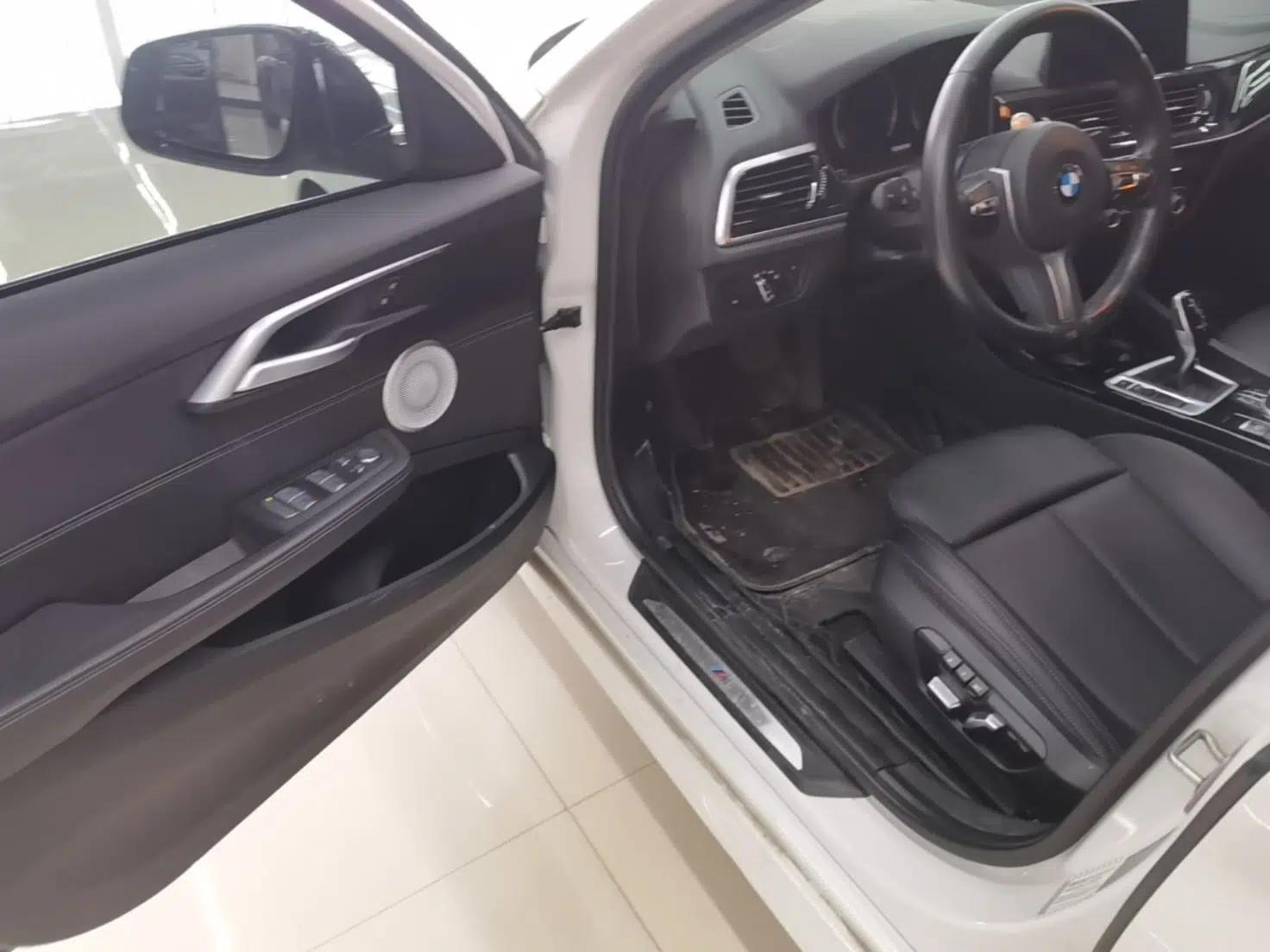 BMW 1 Series 2021 120i M Sport Night Edition — миниатюра 18