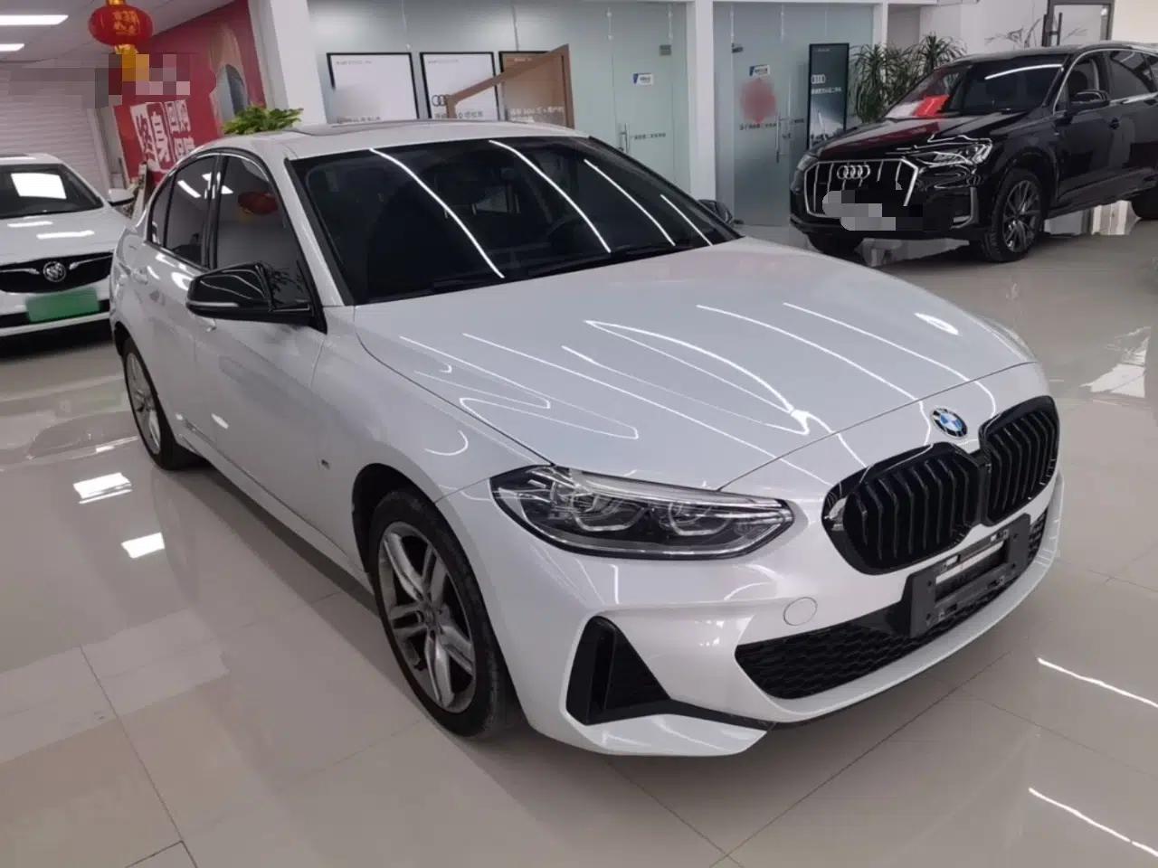 BMW 1 Series 2021 120i M Sport Night Edition — миниатюра 3