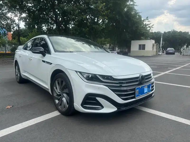 Volkswagen CC 2024 380TSI - Eye-Catching Edition — миниатюра 3