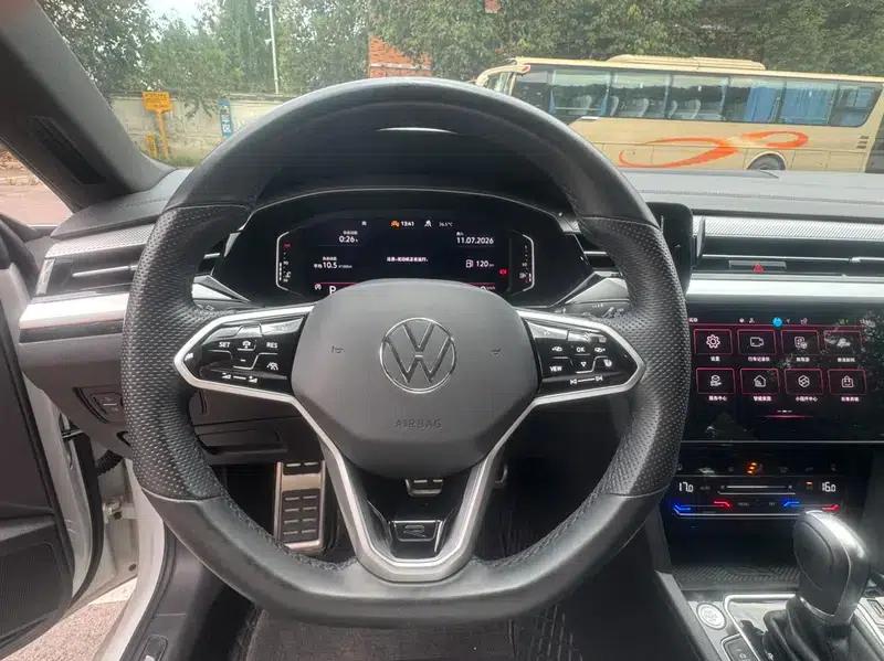 Volkswagen CC 2024 380TSI - Eye-Catching Edition — миниатюра 9