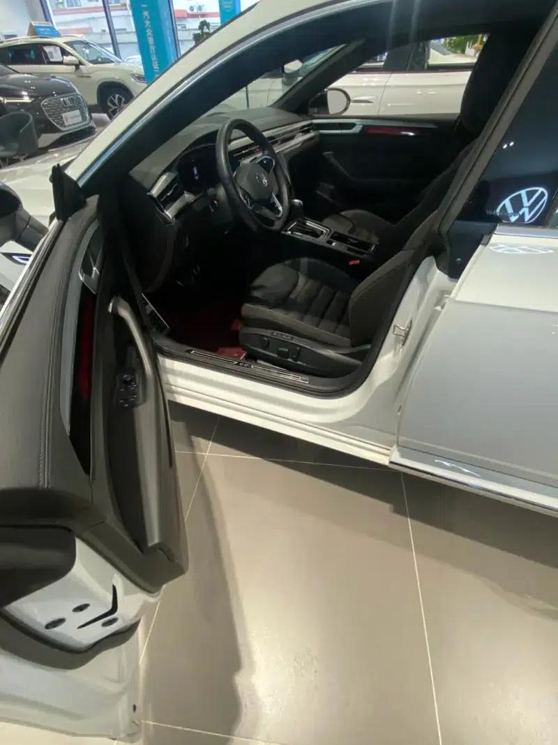 Volkswagen CC 2024 380TSI Striking Edition — миниатюра 14