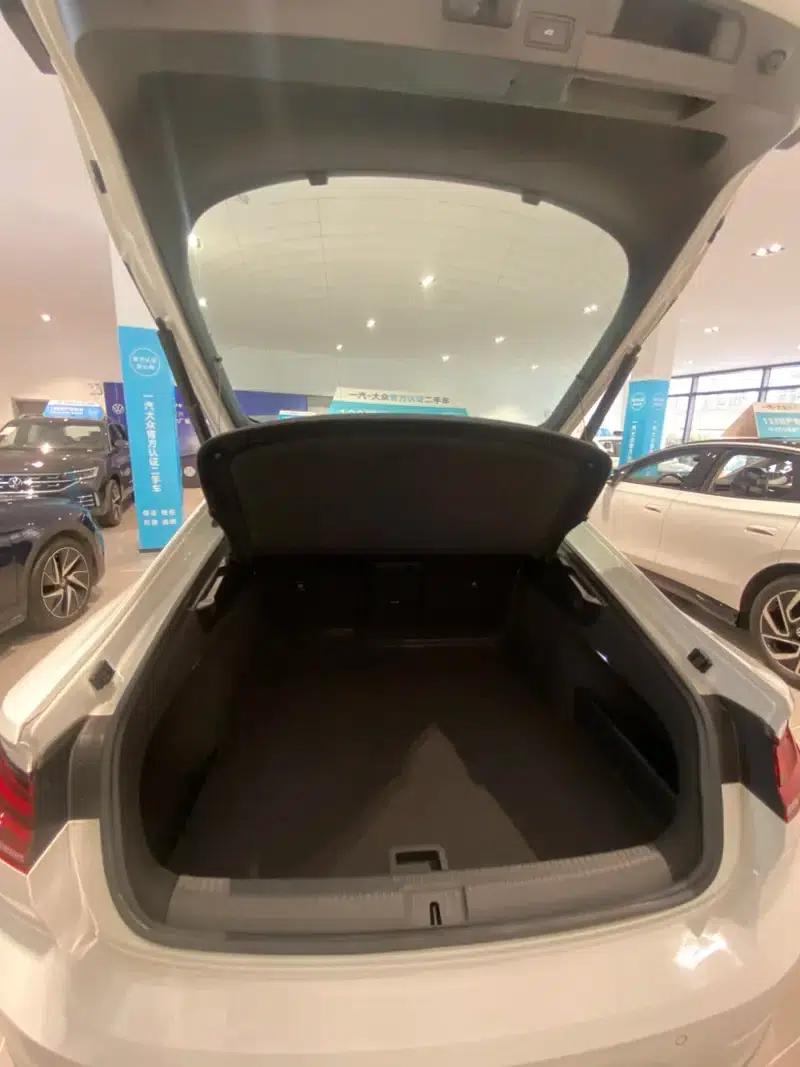 Volkswagen CC 2024 380TSI Striking Edition — миниатюра 16