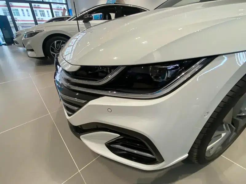 Volkswagen CC 2024 380TSI Striking Edition — миниатюра 5