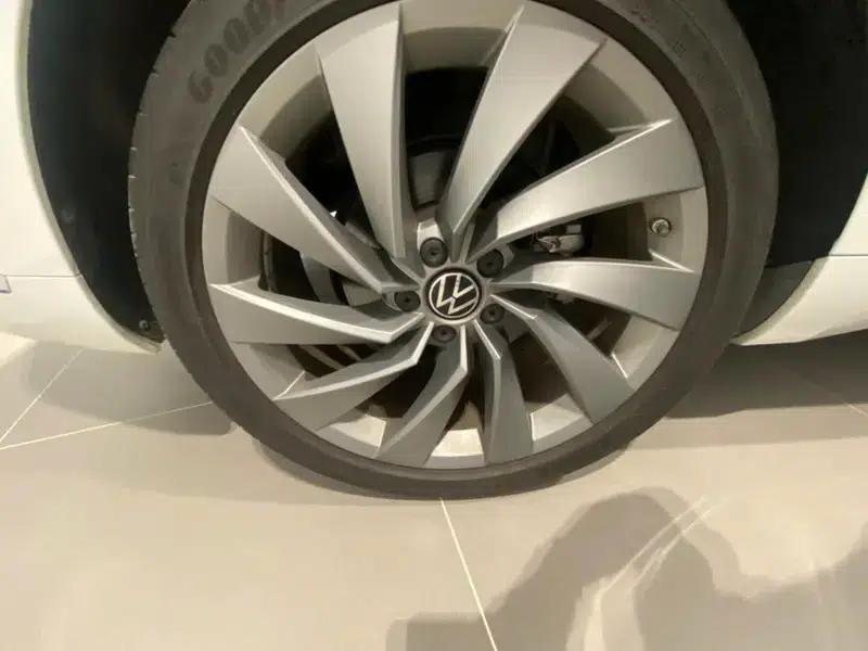 Volkswagen CC 2024 380TSI Striking Edition — миниатюра 10