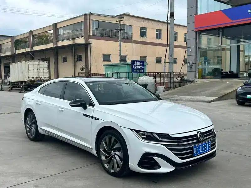 Volkswagen CC 2023 380TSI Striking Edition — миниатюра 3