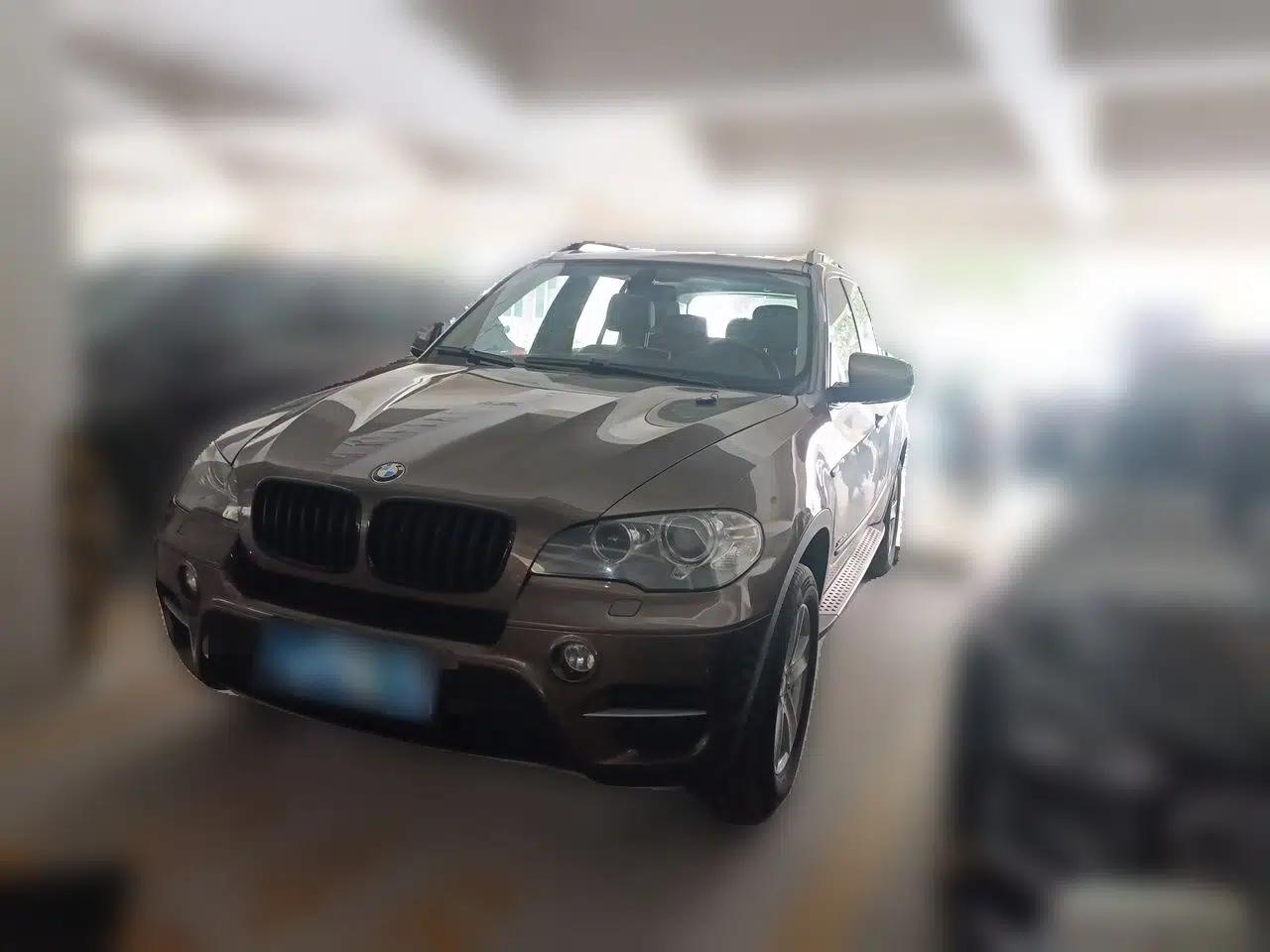 BMW X5 2013 xDrive35i Leading Model — миниатюра 1