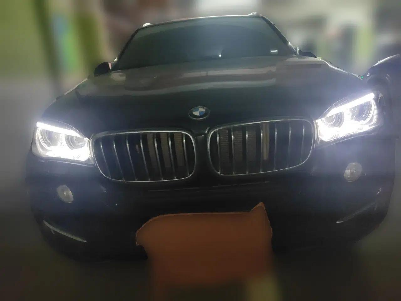 BMW X5 2017 xDrive28i — миниатюра 2