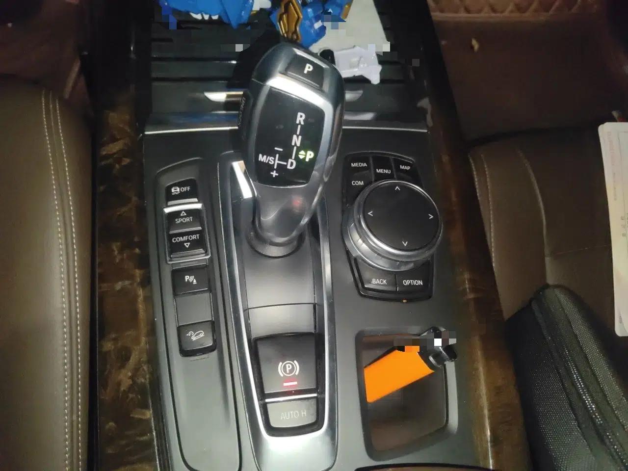 BMW X5 2017 xDrive28i — миниатюра 14