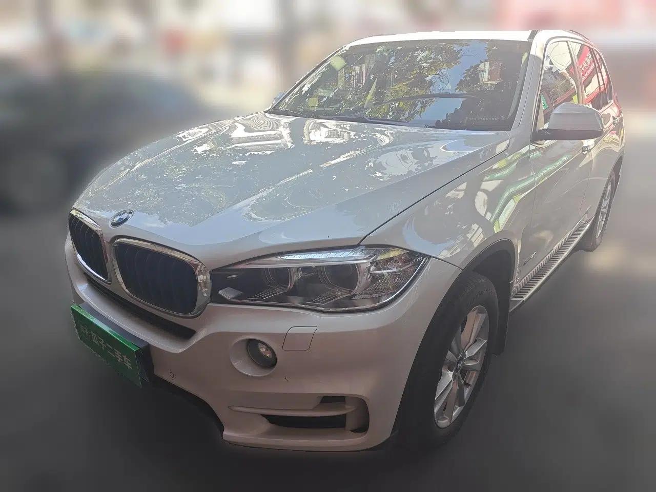 BMW X5 2015 xDrive28i — миниатюра 1