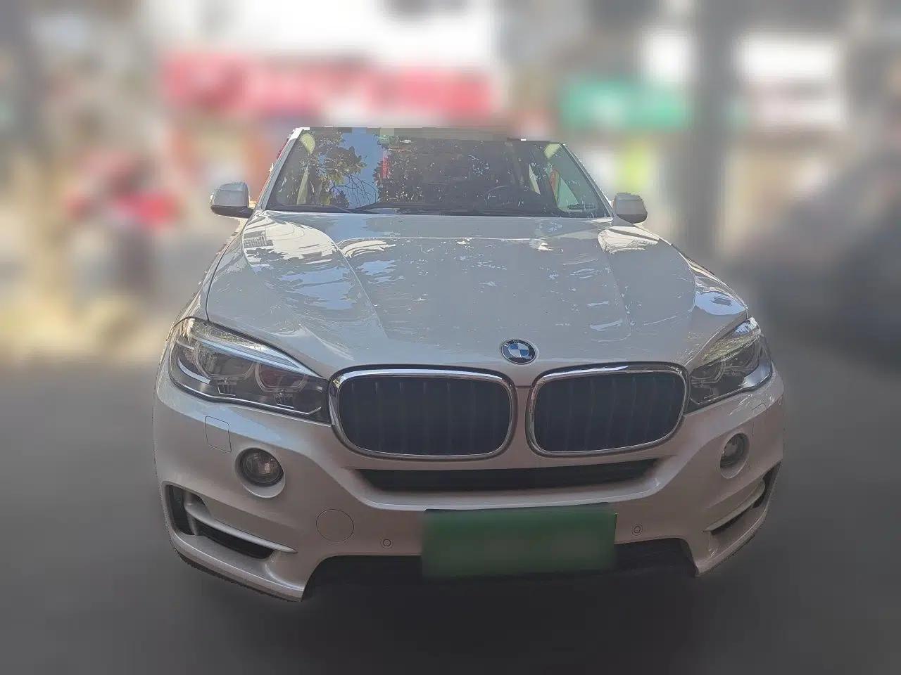BMW X5 2015 xDrive28i — миниатюра 2