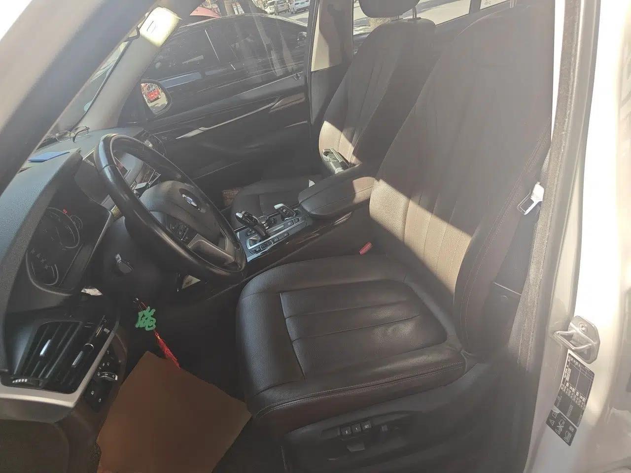 BMW X5 2015 xDrive28i — миниатюра 15