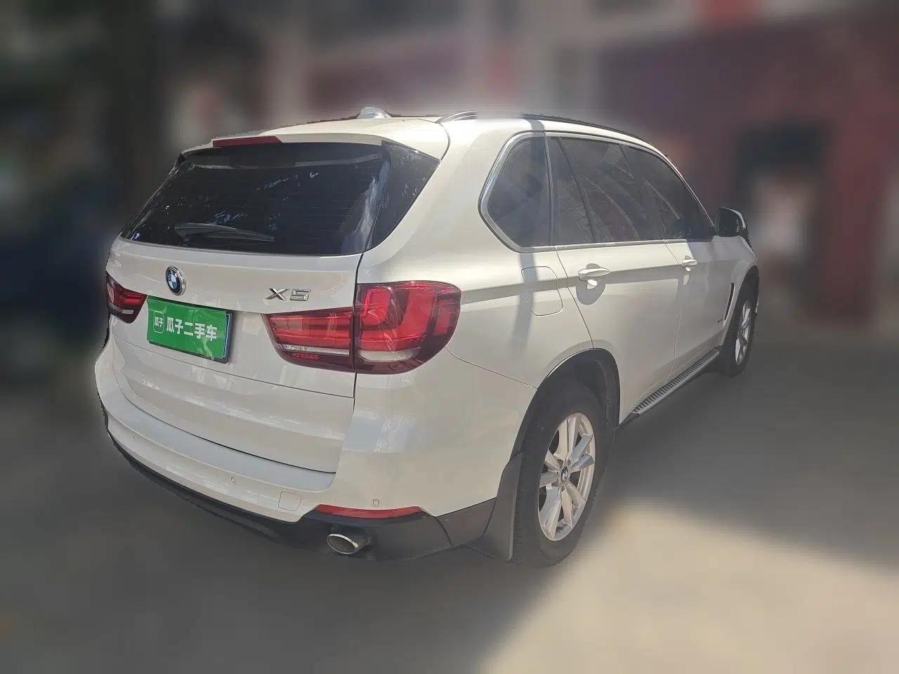 BMW X5 2015 xDrive28i — миниатюра 6
