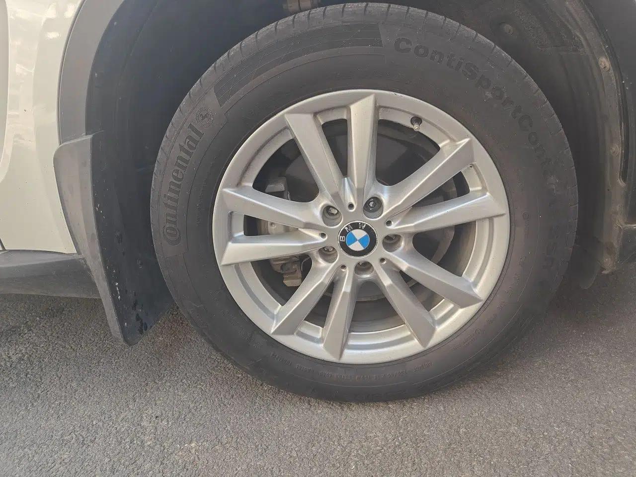 BMW X5 2015 xDrive28i — миниатюра 8