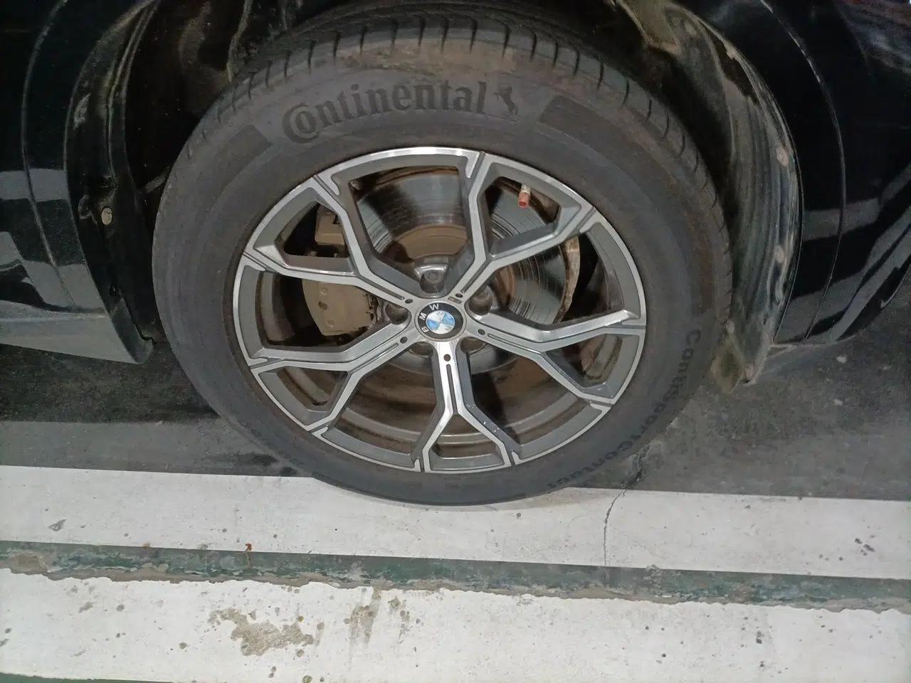 BMW X5 BMW X5 2.0-liter plug-in hybrid — миниатюра 8