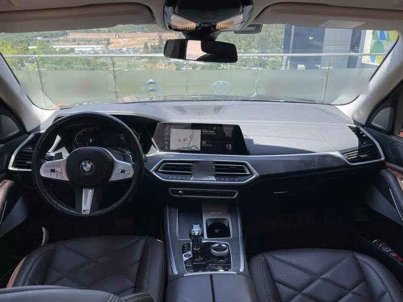 BMW X5 2022 xDrive 30Li Luxury M Sport Package — миниатюра 12