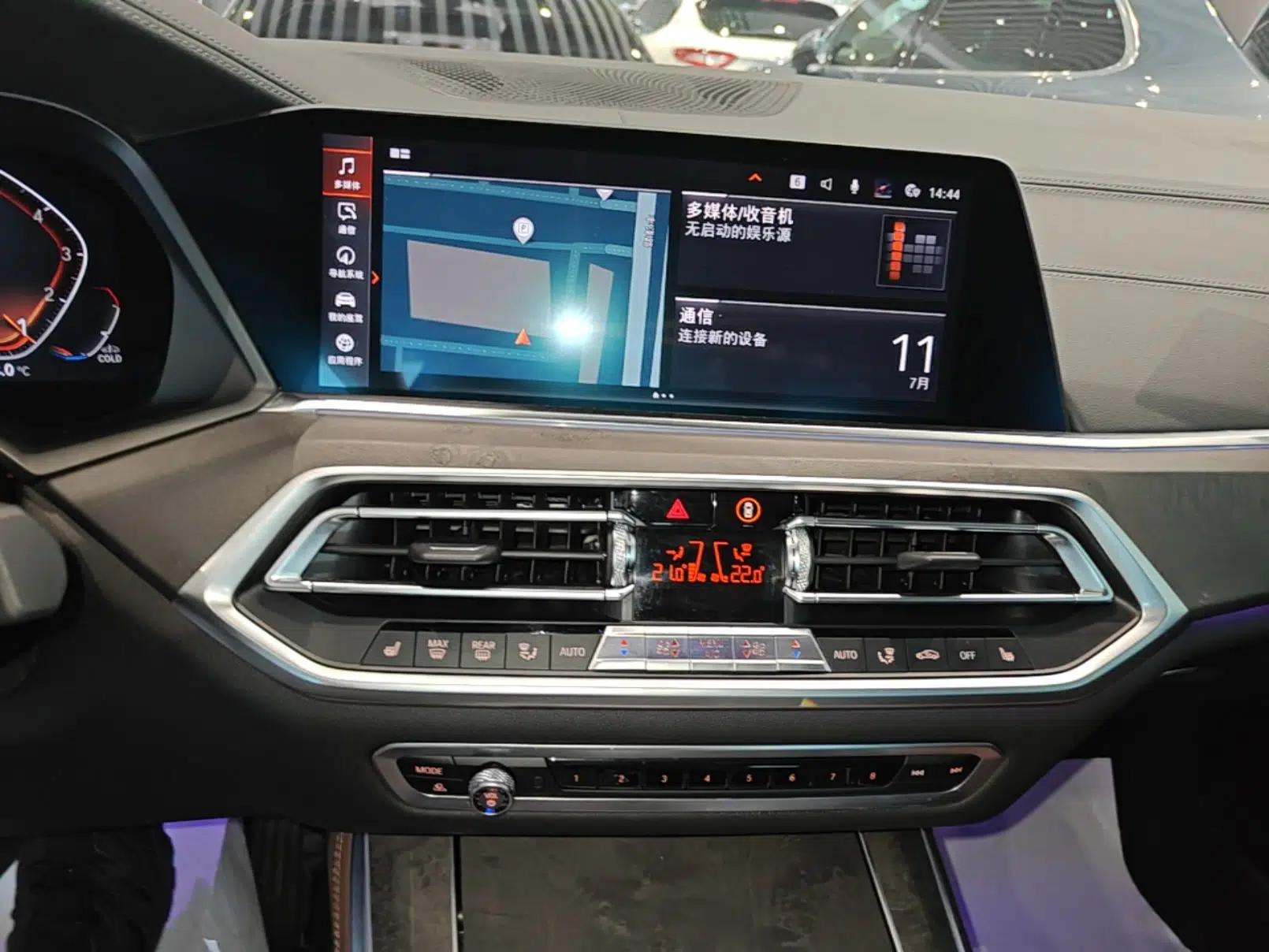 BMW X5 2019 xDrive40i M Sport Package — миниатюра 15