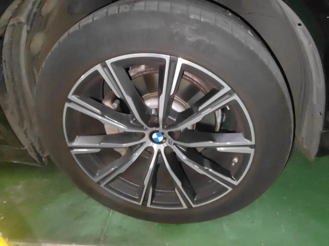 BMW X5 2022 xDrive 30Li Luxury M Sport Package — миниатюра 8
