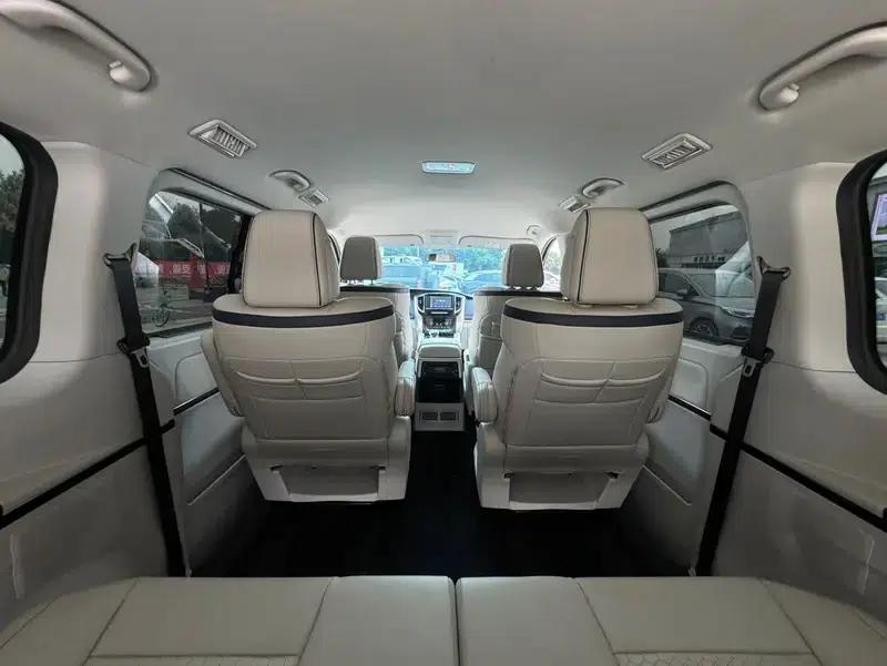 Fengxing M7 2022 Leading Edition 2.0T Automatic Marquis Version — миниатюра 11