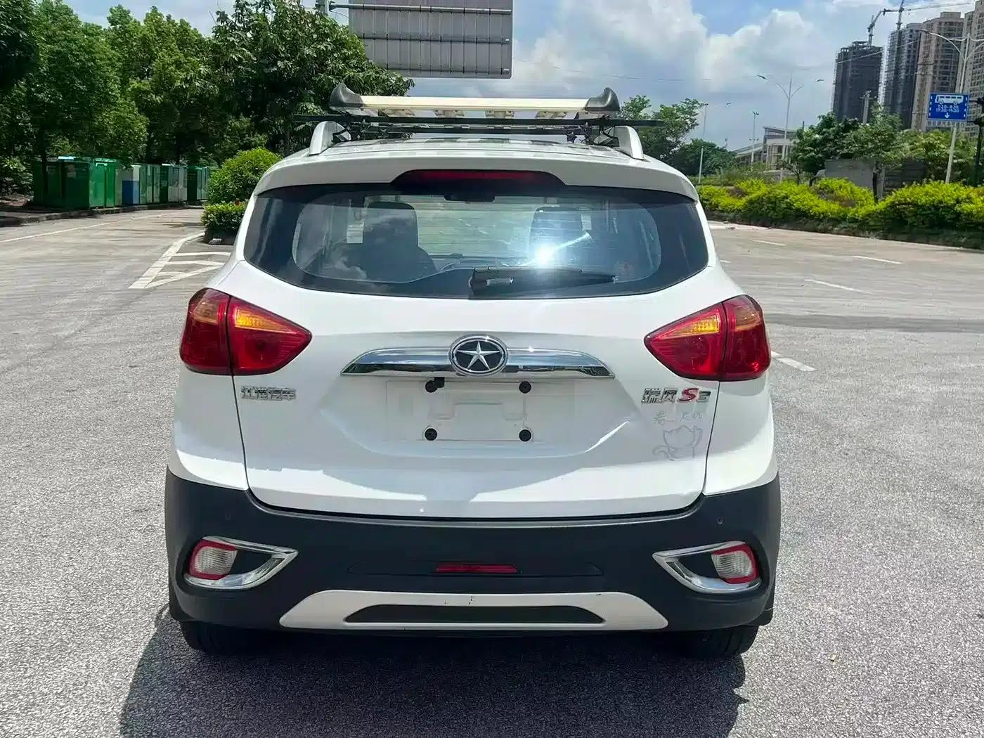 Refine S3 2014 1.5L Manual Deluxe Edition — миниатюра 5