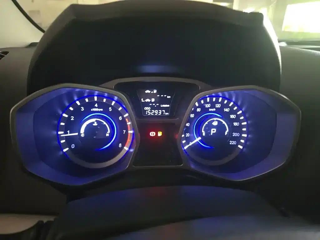 Refine S3 2014 1.5L CVT Luxury Intelligent Model — миниатюра 12
