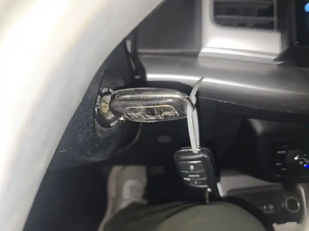 Refine S3 2014 1.5L CVT Luxury Intelligent Model — миниатюра 9