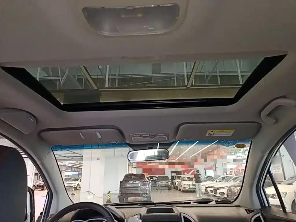 Refine S3 2016 1.5L CVT Luxury Intelligent Model — миниатюра 18