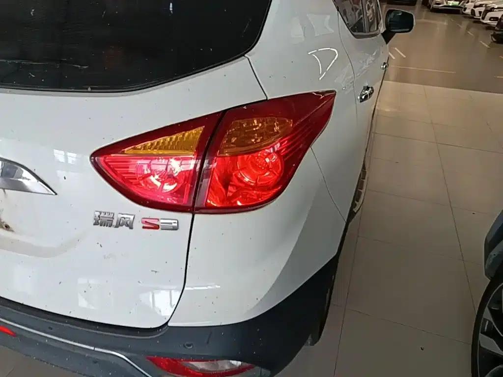 Refine S3 2016 1.5L CVT Luxury Intelligent Model — миниатюра 8