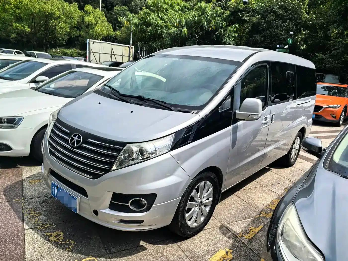 Refine M5 2016 2.0T Gasoline Manual Executive Edition — миниатюра 1