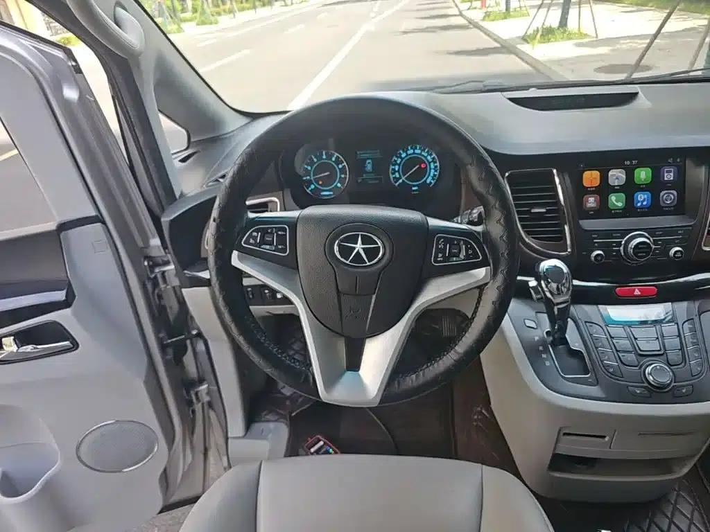 Refine M5 2016 2.0T Gasoline Automatic Business Edition — миниатюра 11
