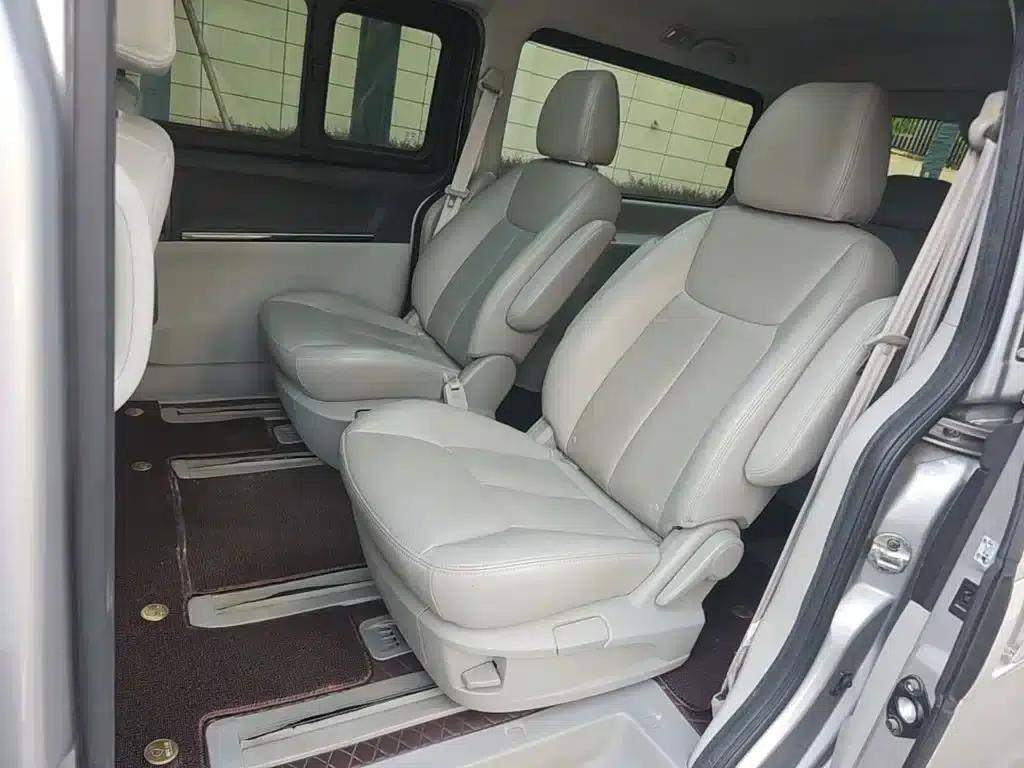 Refine M5 2016 2.0T Gasoline Automatic Business Edition — миниатюра 17