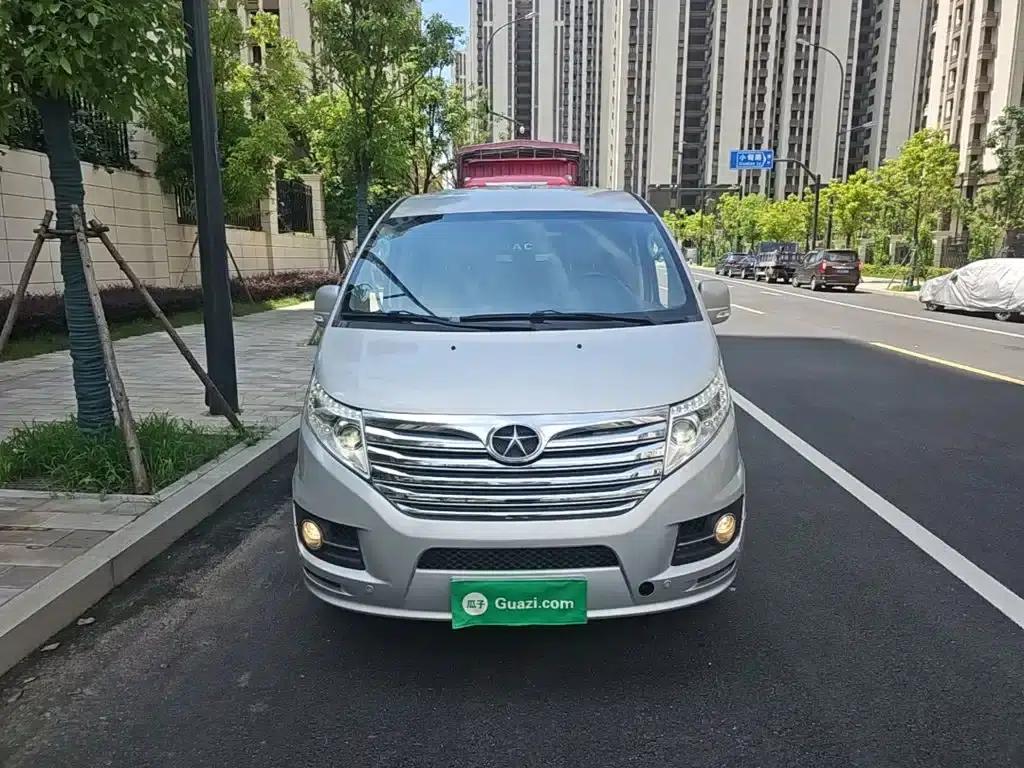 Refine M5 2016 2.0T Gasoline Automatic Business Edition — миниатюра 3