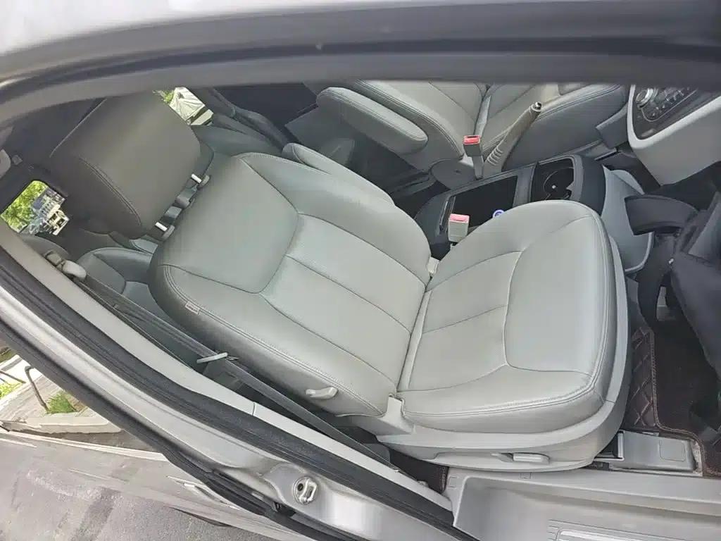 Refine M5 2016 2.0T Gasoline Automatic Business Edition — миниатюра 25
