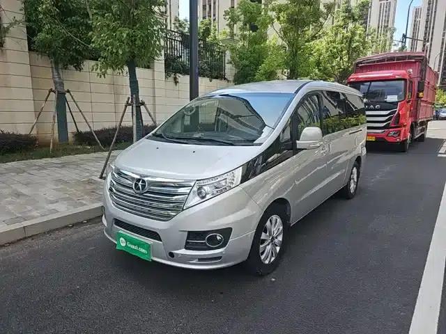 Refine M5 2016 2.0T Gasoline Automatic Business Edition