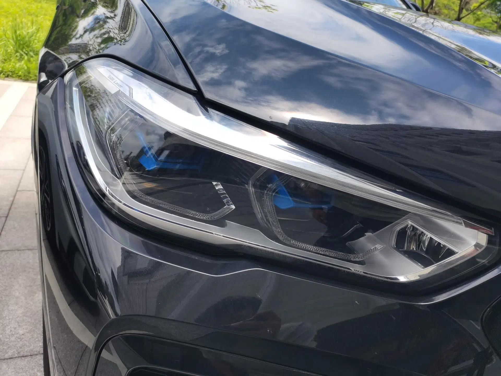 BMW X6 2022 Second Facelift xDrive40i M Sport Package — миниатюра 7