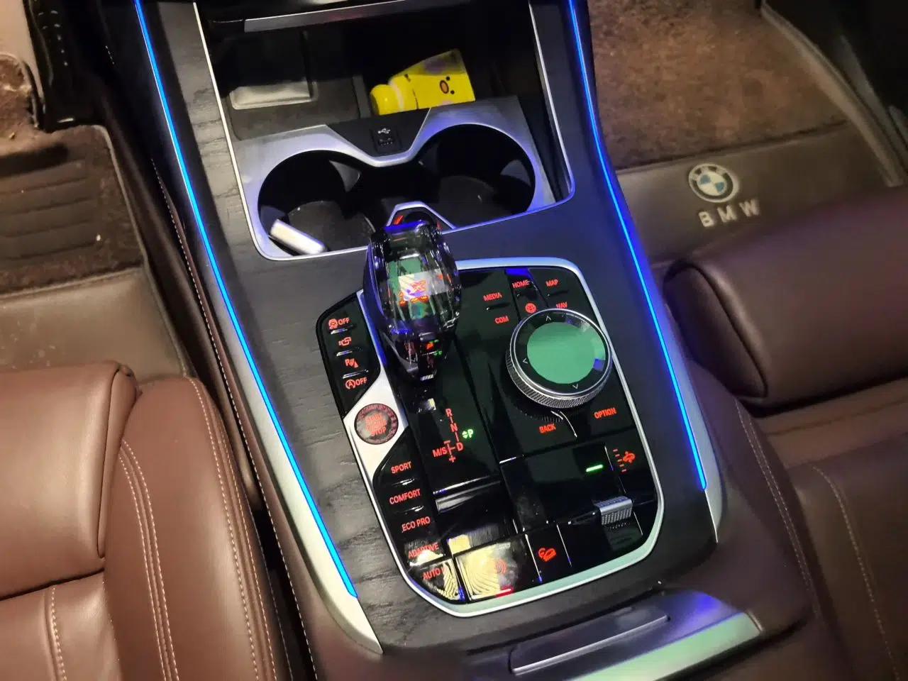 BMW X7 2019 xDrive40i Luxury M Sport Package — миниатюра 14
