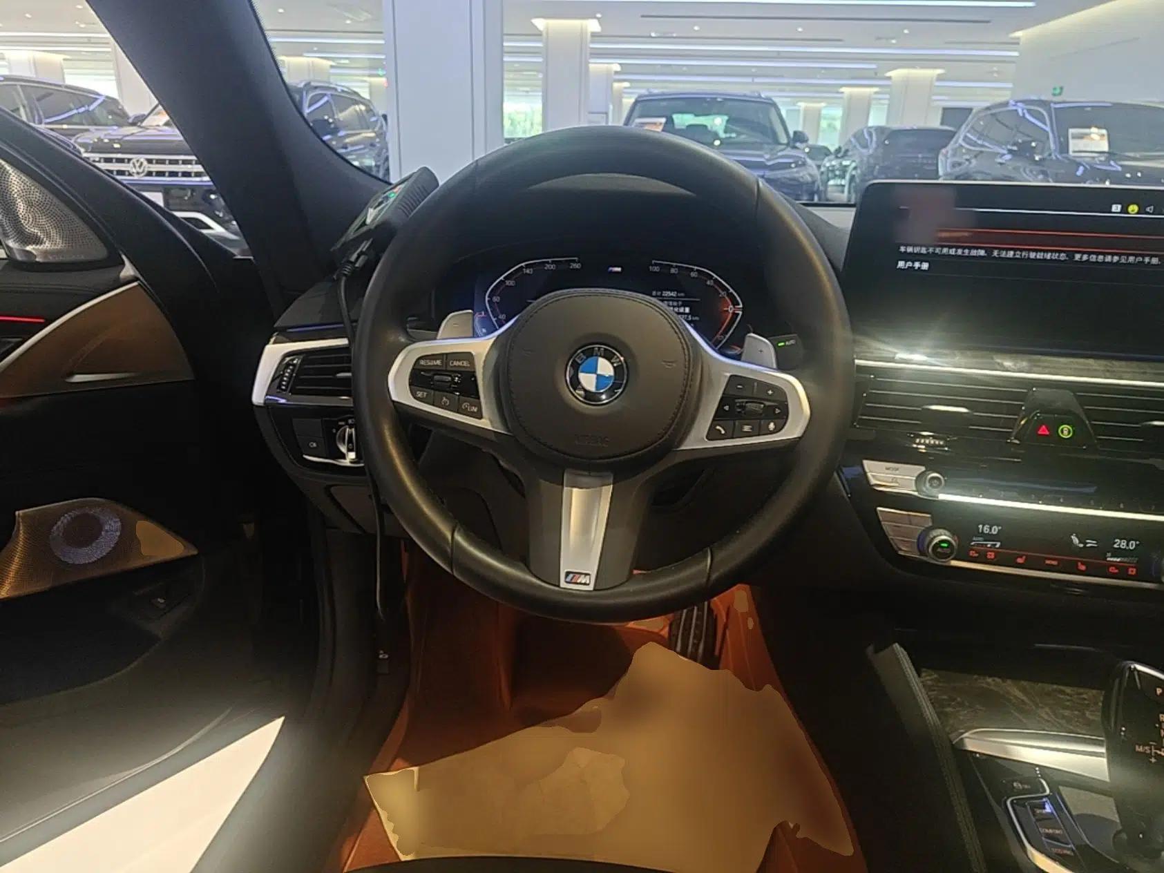 BMW 6 Series GT 2022 630i M Sport Package — миниатюра 13