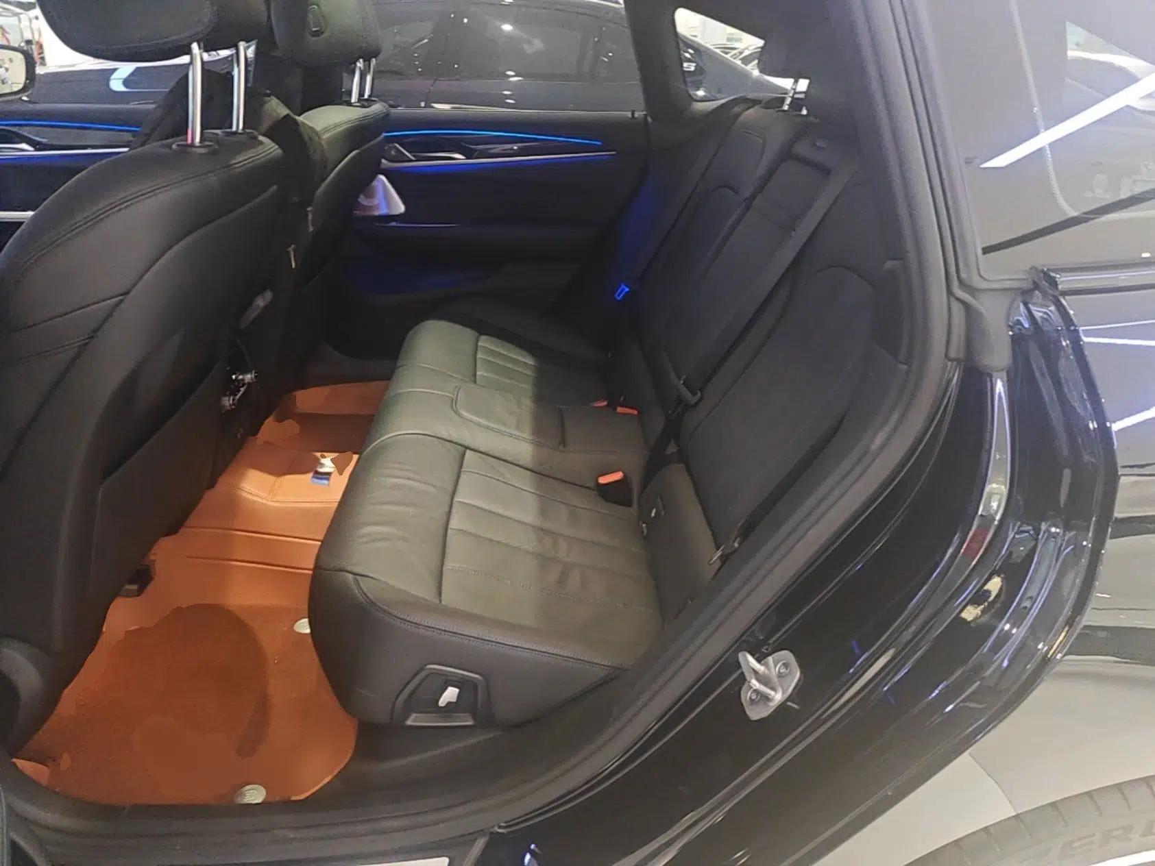 BMW 6 Series GT 2022 630i M Sport Package — миниатюра 20