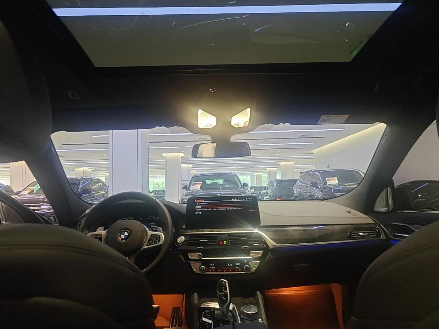 BMW 6 Series GT 2022 630i M Sport Package — миниатюра 21